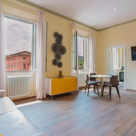 Attico Di Via D'azeglio B&B 볼로냐