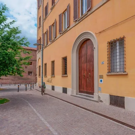 Attico Di Via D'azeglio 2* 볼로냐