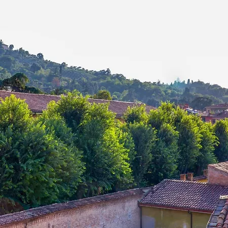 Attico Di Via D'azeglio B&B 2*